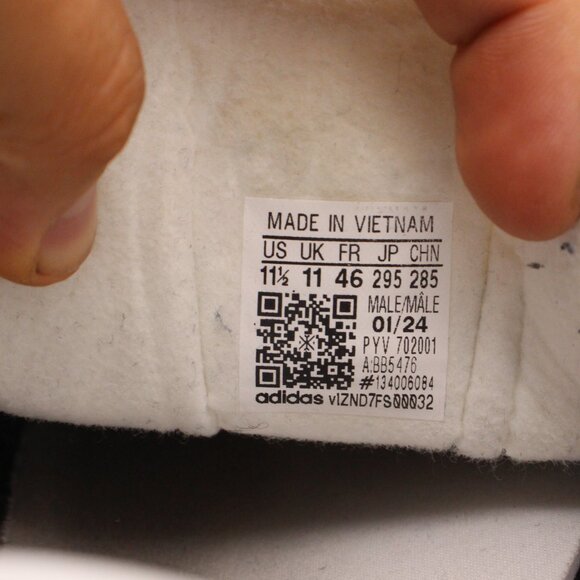 Adidas Originals Gazelle Men's Size 11.5 Black White Athletic Suede Sneakers - Picture 3 of 9